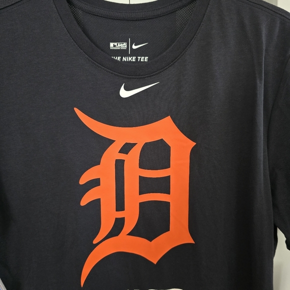Brand New Nike MLB Detroit Tigers Baseball D Logo T Shirt Mens Size Medium Navy - Picture 3 of 11